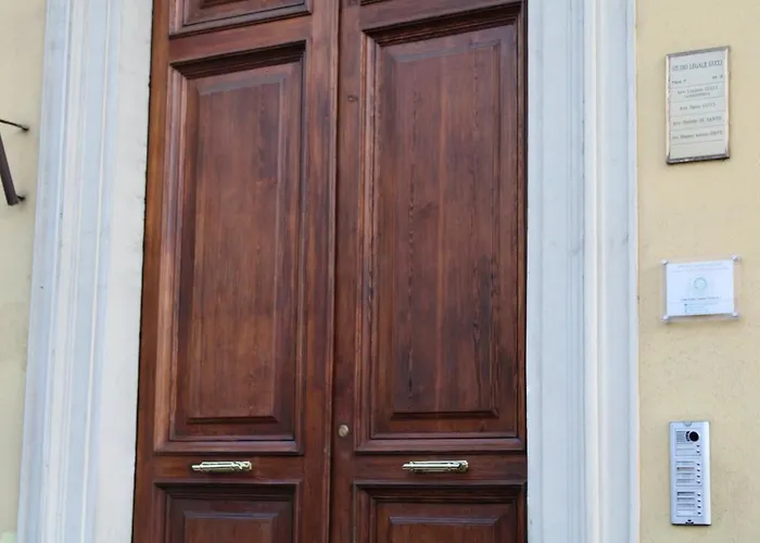 Casa Claudia Giulio Cesare Roma